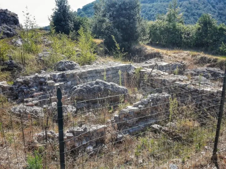 i ruderi del castello di Carpena